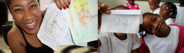 À esquerda, Kelly com desenhos que estudantes fizeram para ela. À direita, alunos posam com papel que estampa o nome de Kelly escrito dentro do desenho de um coração (Foto: Kelly Farias / Arquivo pessoal)