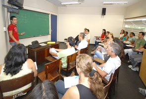 Aulas do projeto começam no próximo dia 19 na Faculdade de Letras (Foto: Arquivo/Secom)