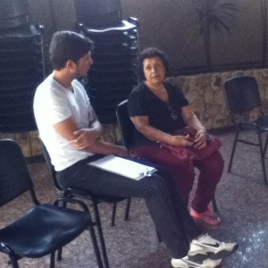 Primeira etapa consiste em entrevistas com os idosos participantes (Foto: Divulgação)
